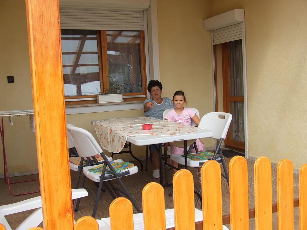 Kehidakustány Barbara Apartmanhaz מראה חיצוני תמונה